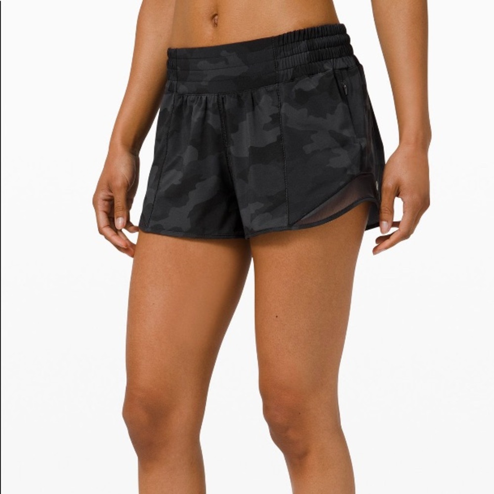 Lululemon hotty hot shorts in Camo